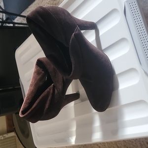 Enzo Angiolini Brown Heels